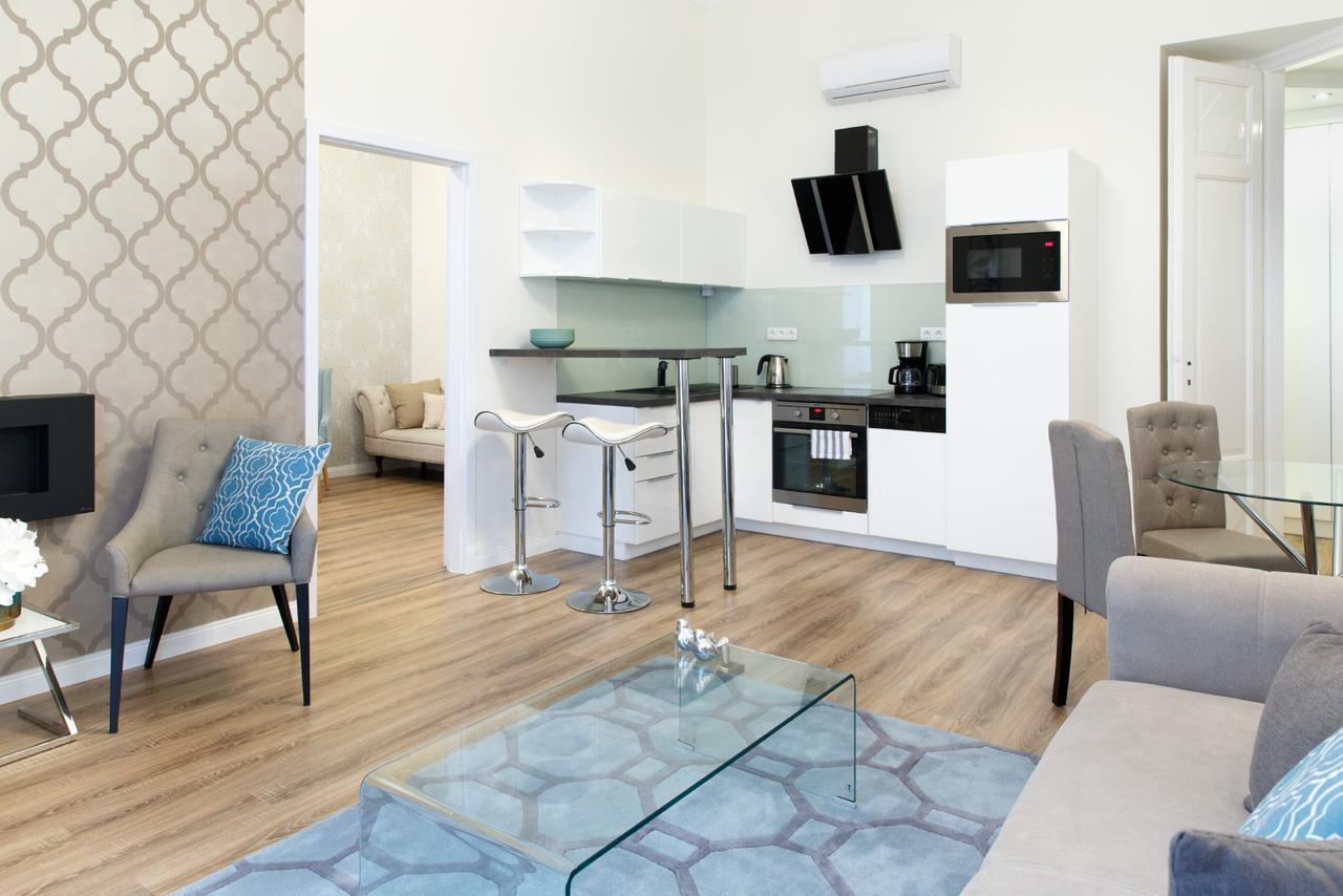 Julia Superior Apartment In The City Center. بودابست المظهر الخارجي الصورة